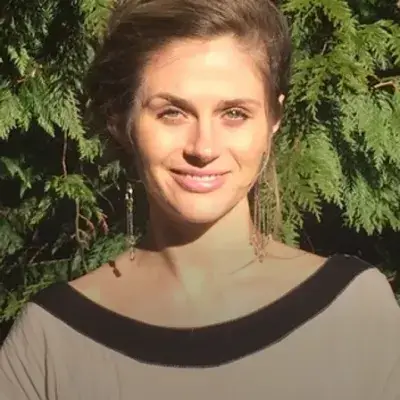 Holly Hulst