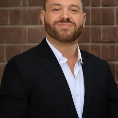 Josh Minjarez - TMS psychiatrist in Knoxville